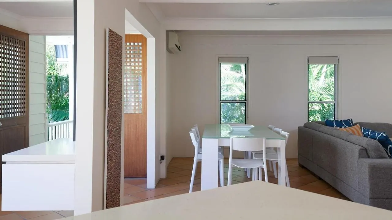 Holiday home Belmore Terrace Perfect Pad Just 100 Metres To The Beach Sunshine Beach