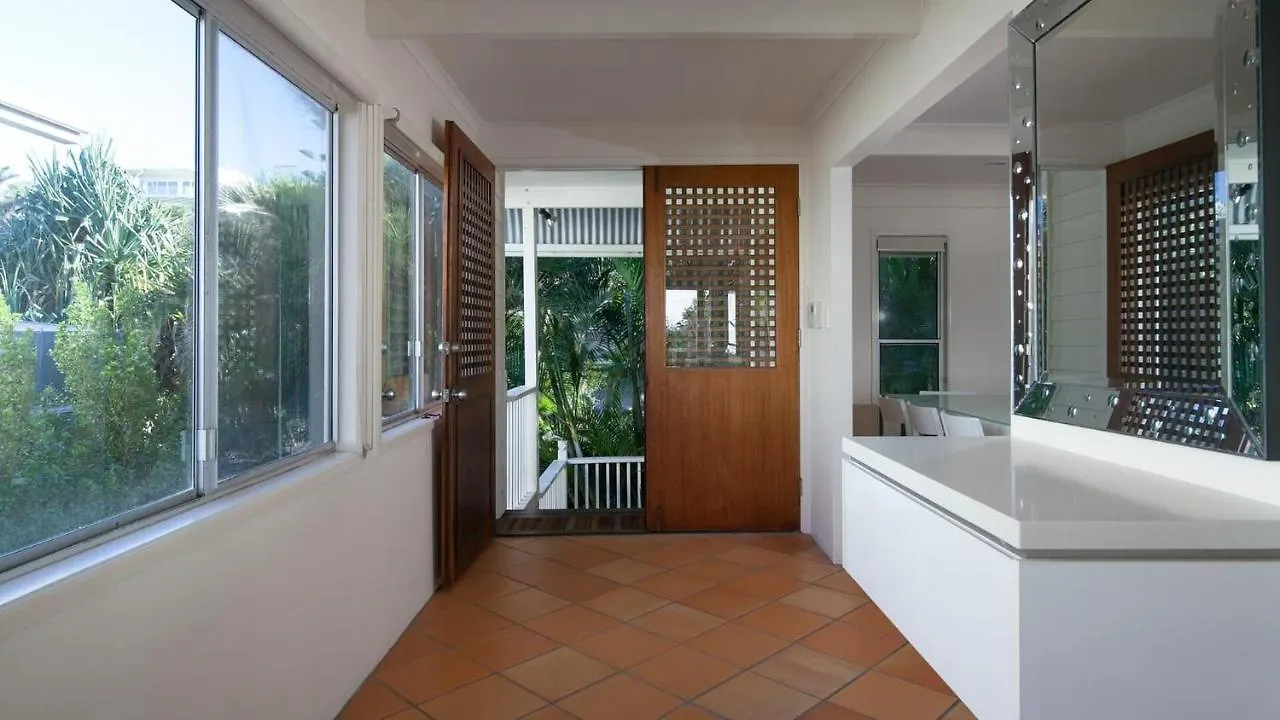 Holiday home Belmore Terrace Perfect Pad Just 100 Metres To The Beach Sunshine Beach