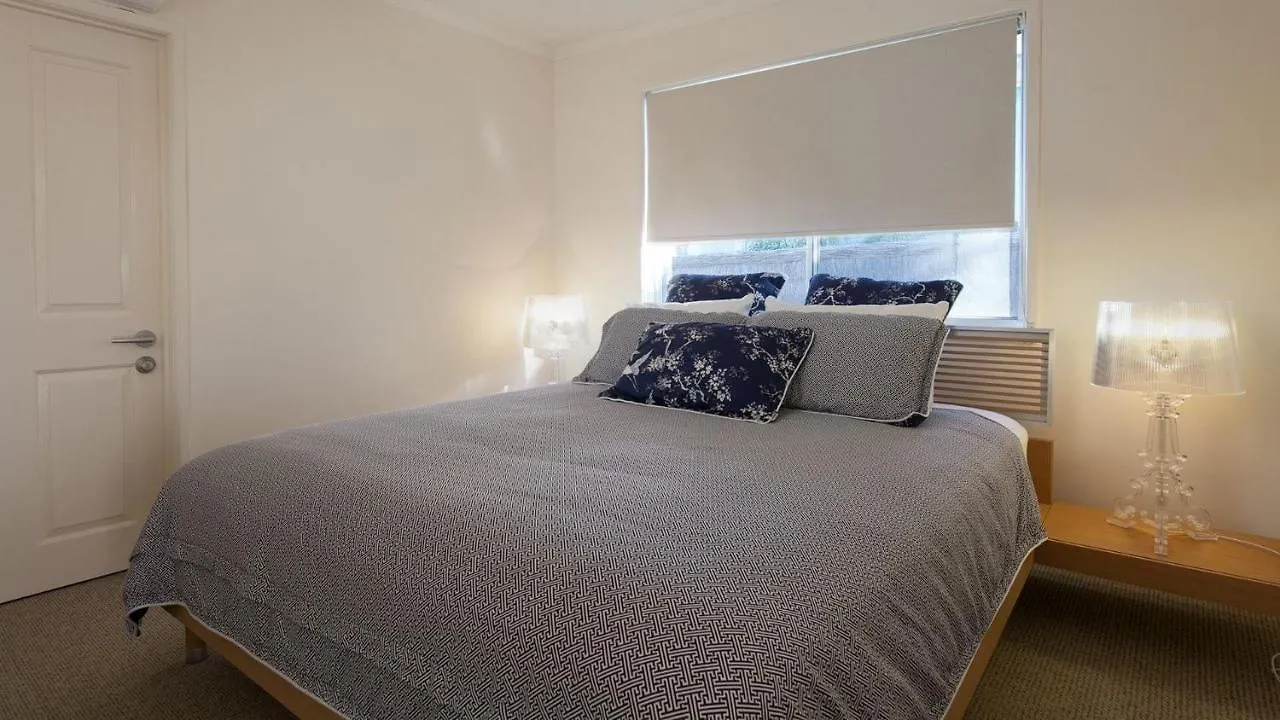 Belmore Terrace Perfect Pad Just 100 Metres To The Beach Sunshine Beach